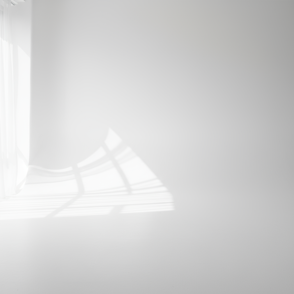 부드러운 그림자가 있는 깨끗하고 미니멀한 흰색 스튜디오 배경