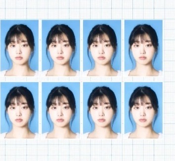 증명사진 여러 컷이 인화된 세로형 시트 AI 결과물