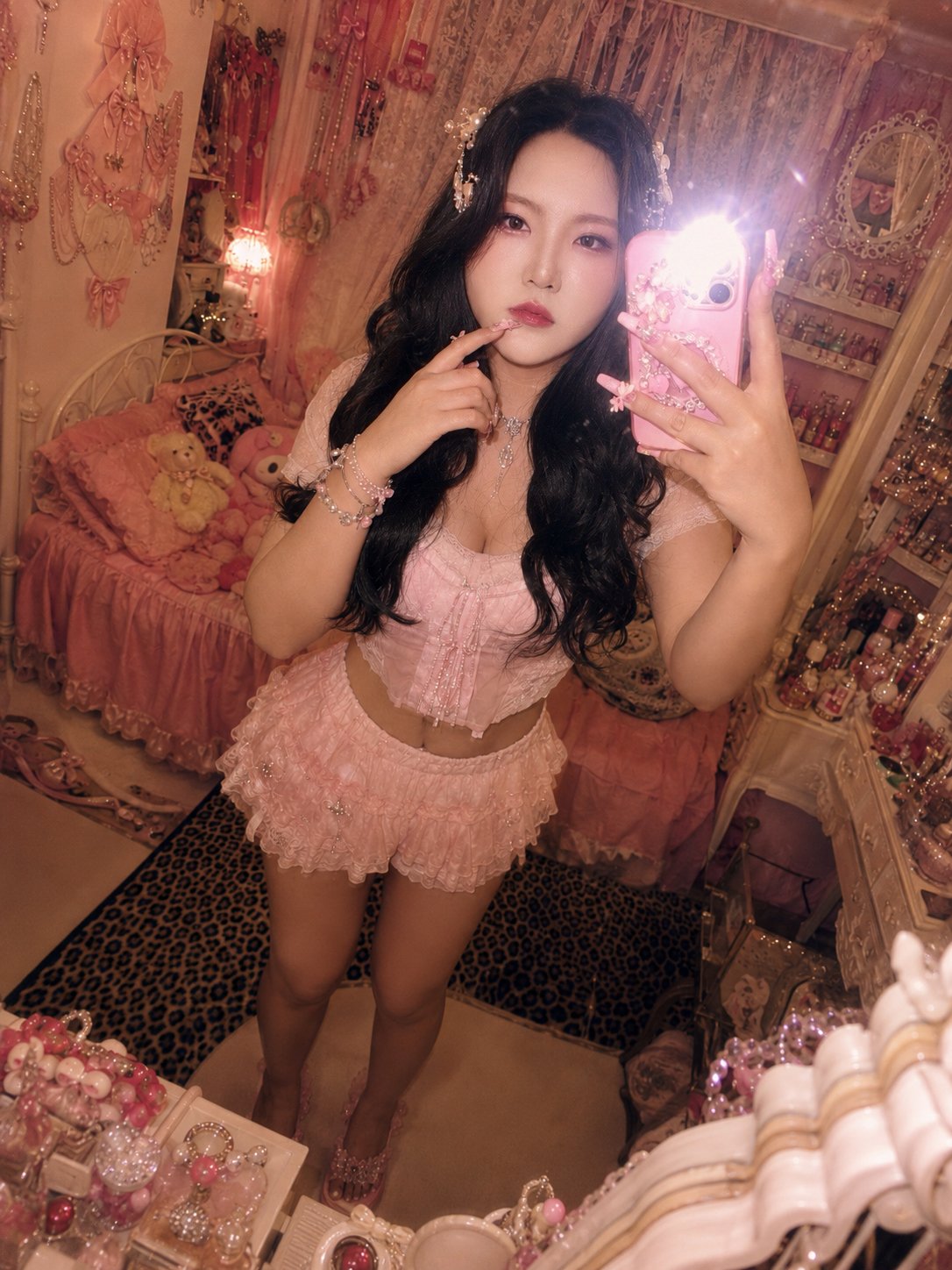 Himegyaru mirror selfie generated with GPT Image 2