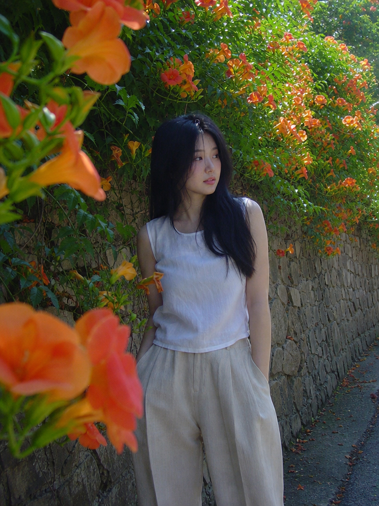 GPT Image 2로 생성한 Campsis White Top Beige Pants